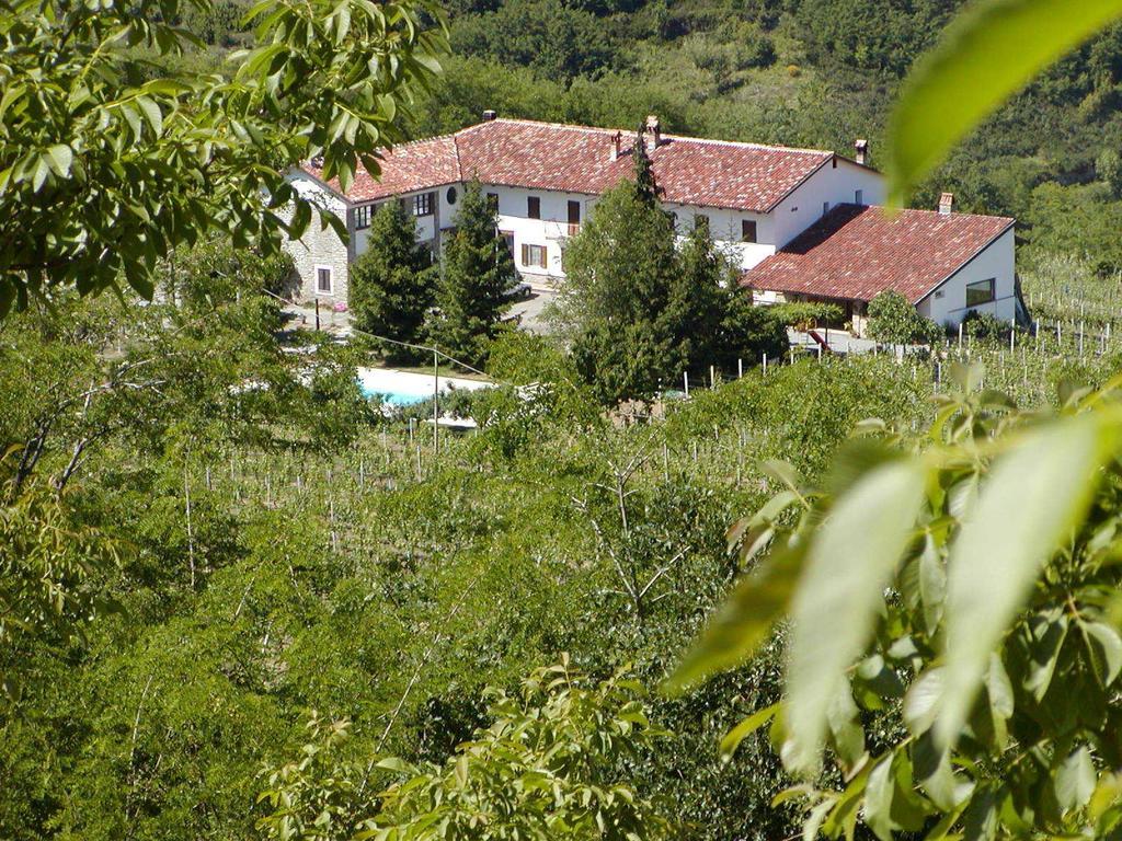 Agriturismo Rupestr Канелли Экстерьер фото